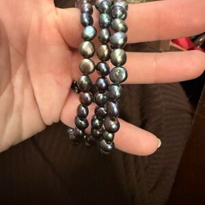 Elegant Black Pearl Bracelet